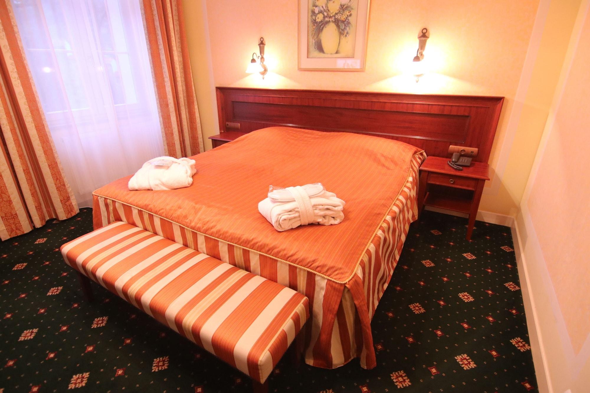 Humboldt Park Hotel & Spa Karlsbad Exterior foto