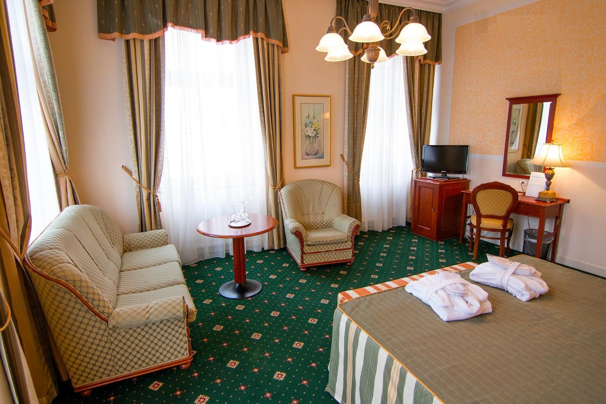 Humboldt Park Hotel & Spa Karlsbad Exterior foto
